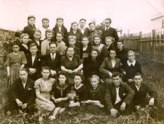 Выпускники 10-го класса, 1946 год